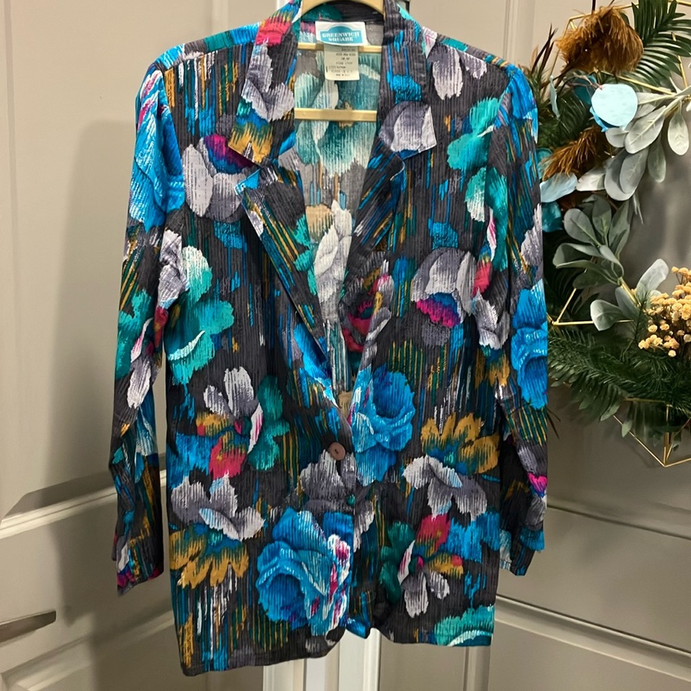 Vintage lightweight, colorful floral blazer size 7-8